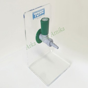 شیر آب زیر شلفی کوتاه